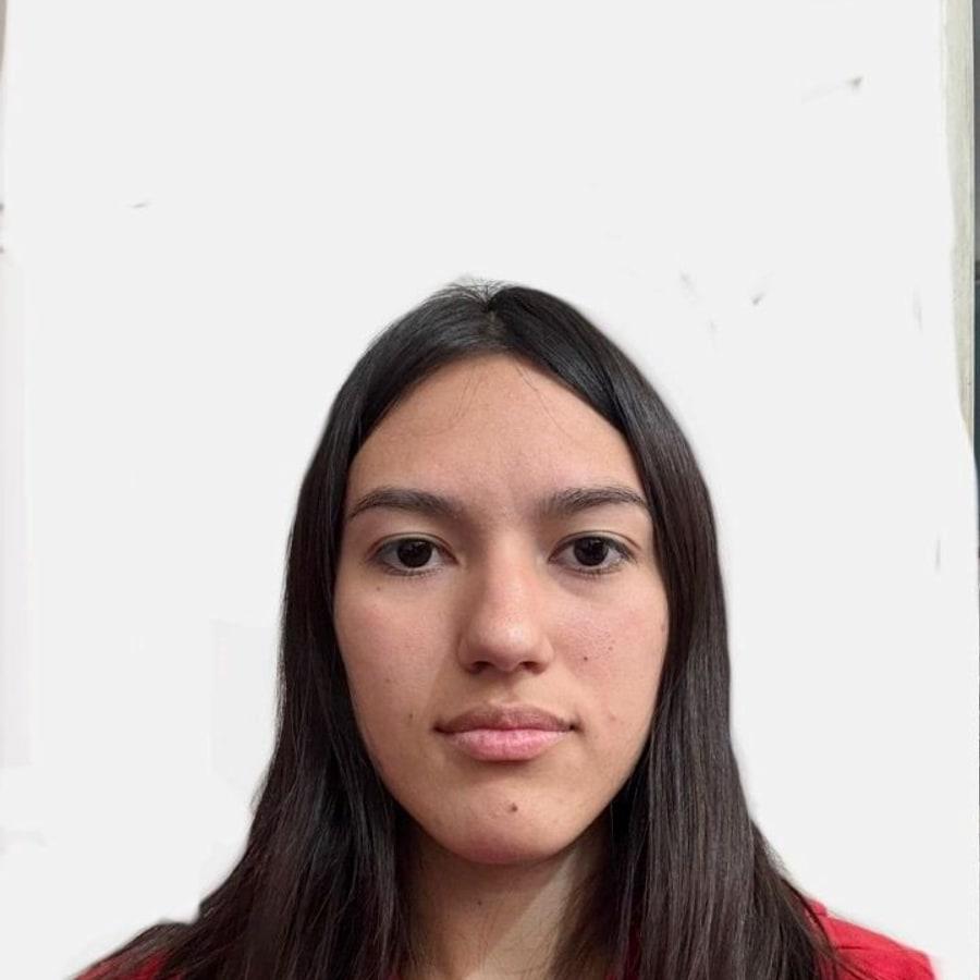 Luz Abigail Ibaíez Benavides